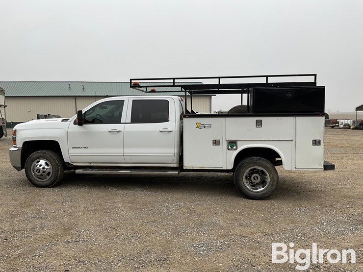 2019-chevrolet-silverado-3500-image-8