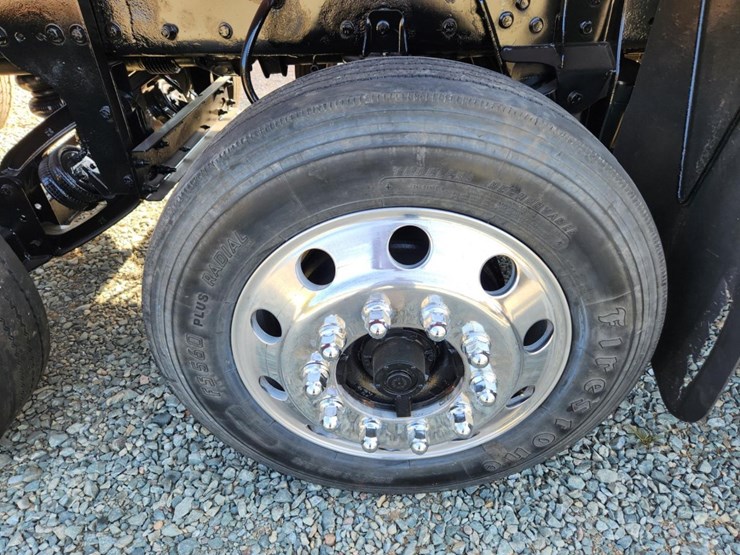 2002-kenworth-t800-image-76