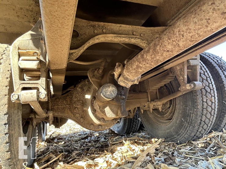 1985-international-s2500-image-54