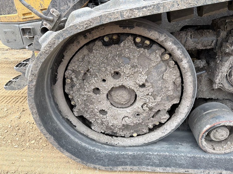 2016-challenger-mt875e-image-13