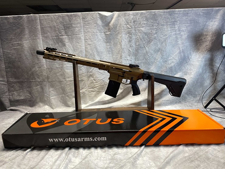 #2398-•-armsco-u-235-m22-12-ga.-semi-auto-shotgun,-sn:-tr4123-hbc002475-image-1