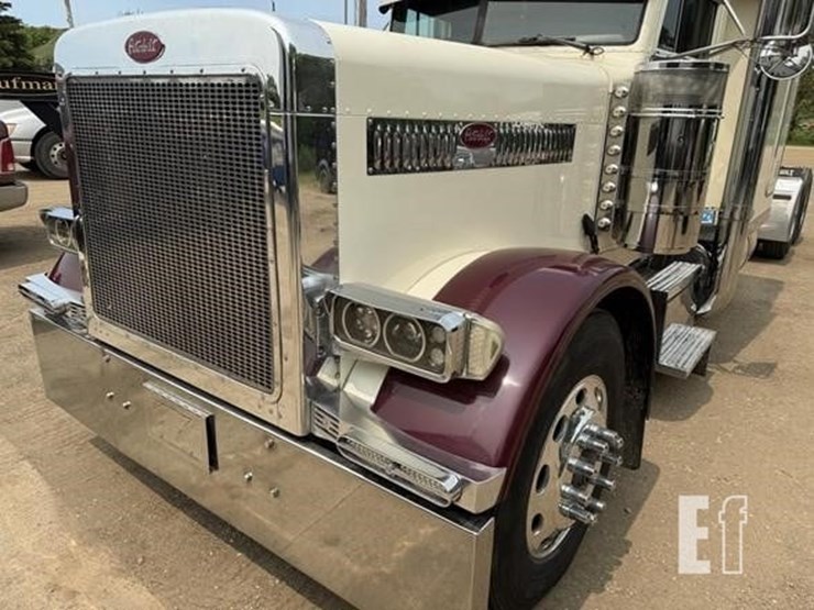 2002-peterbilt-379-image-11