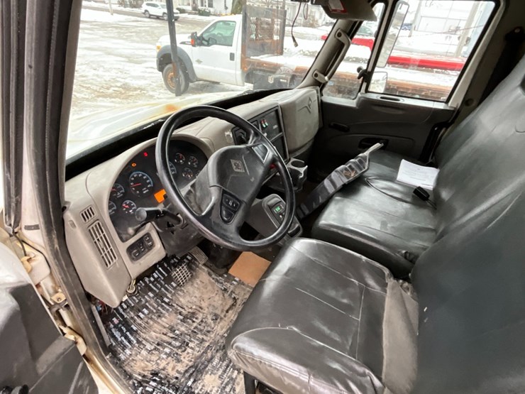 international-durastar-4300-image-22