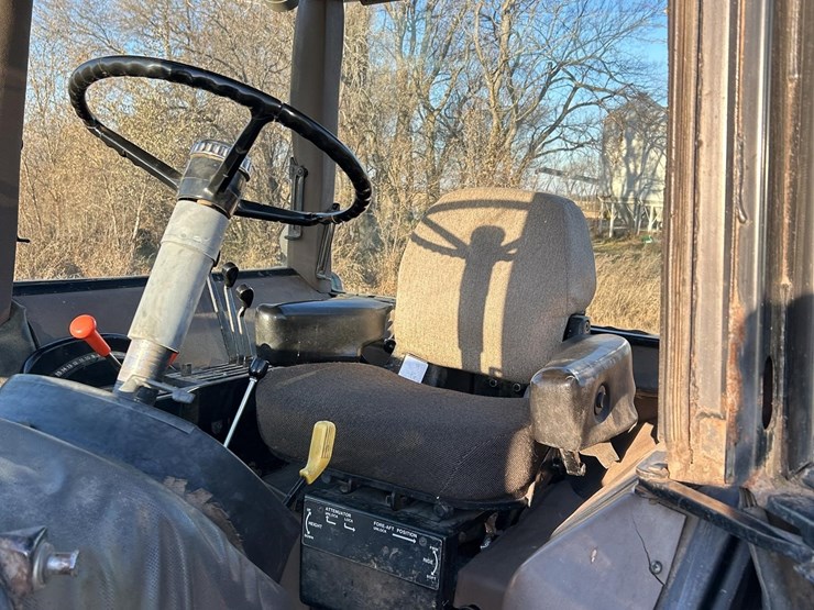 1983-john-deere-4650-image-50