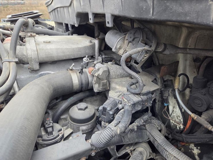 2013-international-durastar-4300-image-64