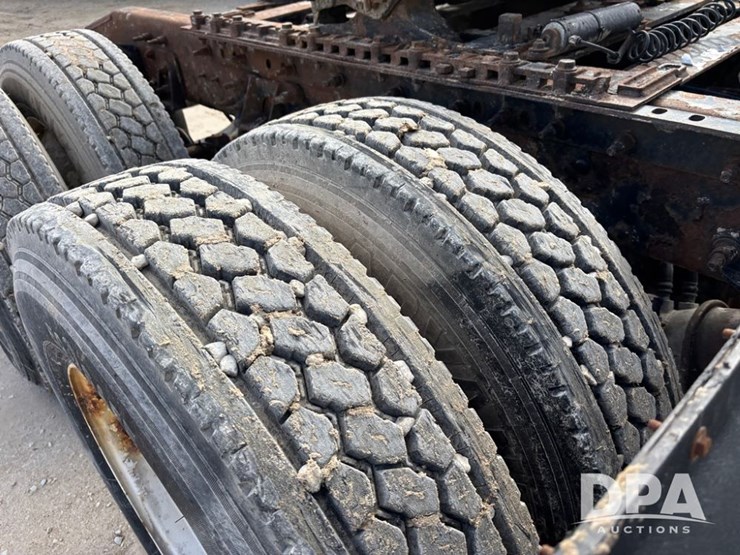 2012-international-prostar-image-49