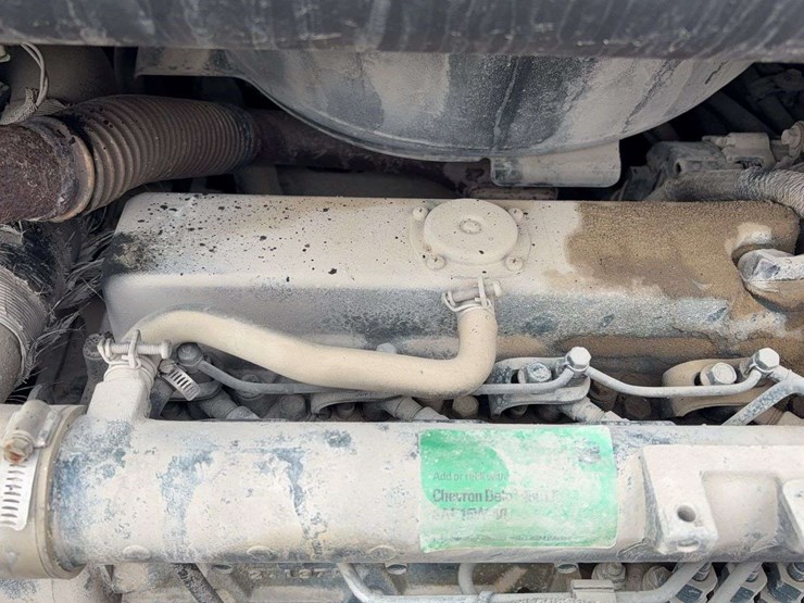 2007-bobcat-s130-image-12