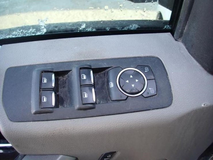 ford-f150-xlt-image-11