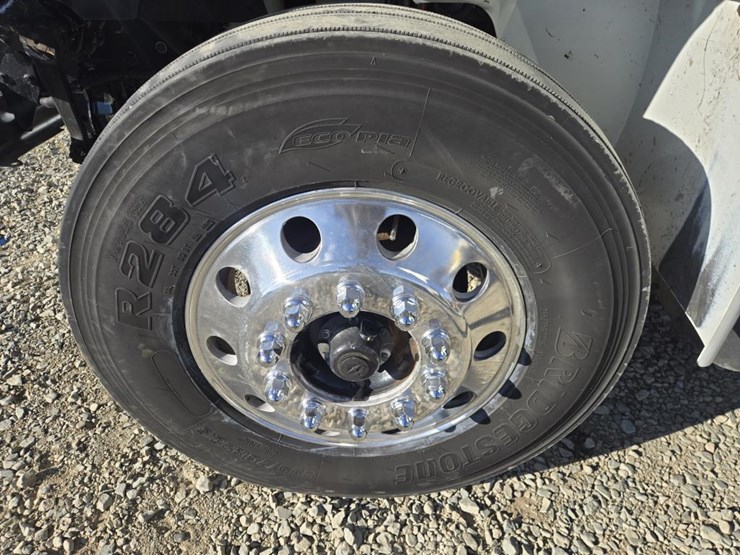 2022-international-mv607-image-61