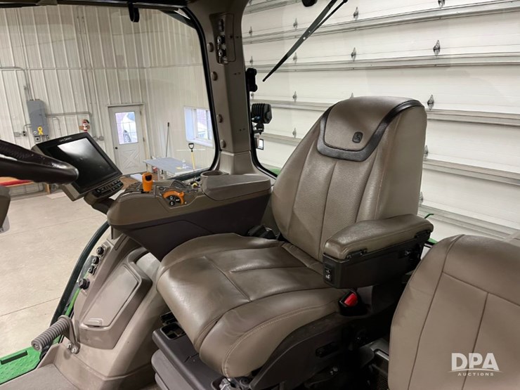 john-deere-8r-340-image-48