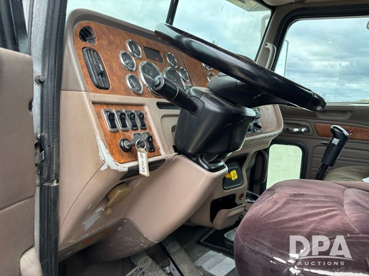 peterbilt-378-image-94