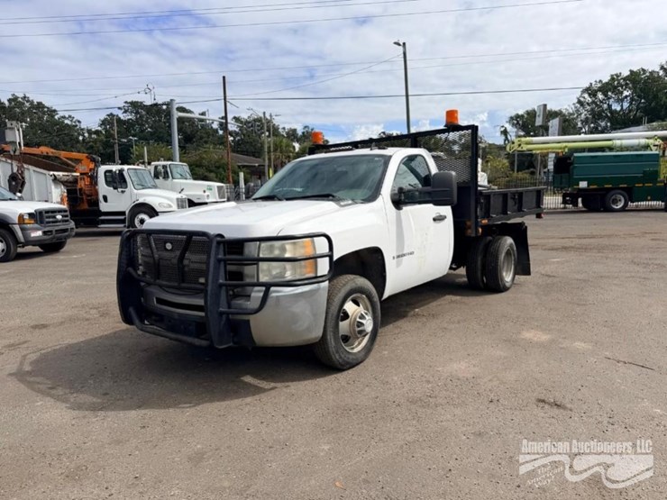 2009-chevrolet-silverado-3500-image-1