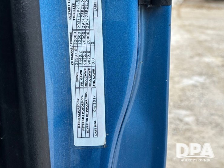 peterbilt-579-image-85