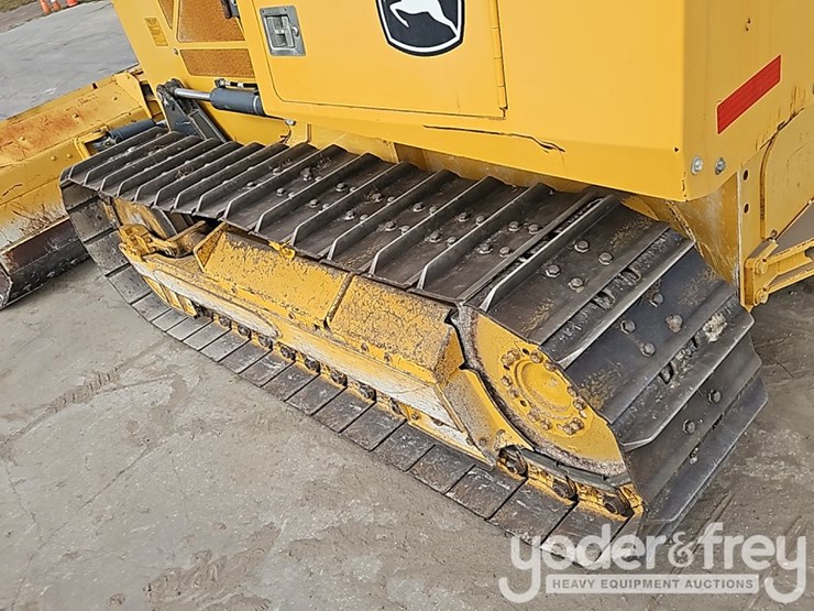 2018-deere-650k-image-24