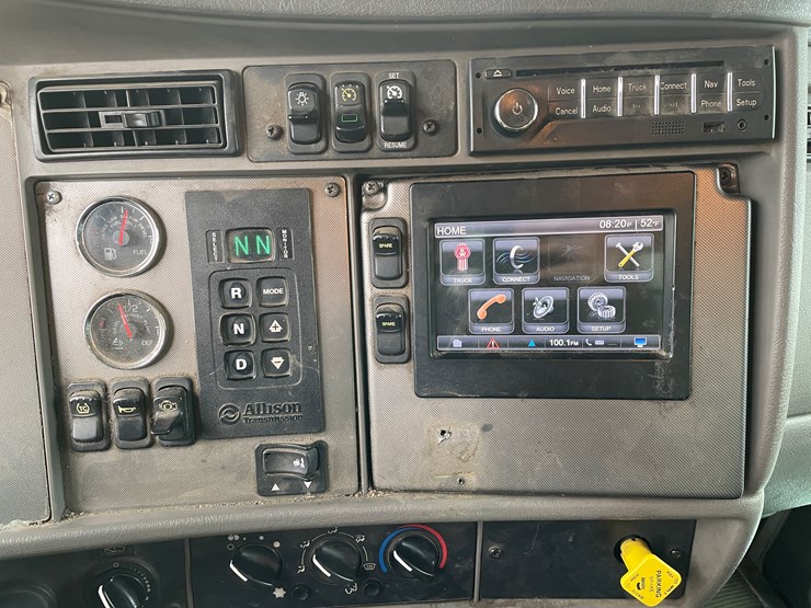 2015-kenworth-t270-image-32