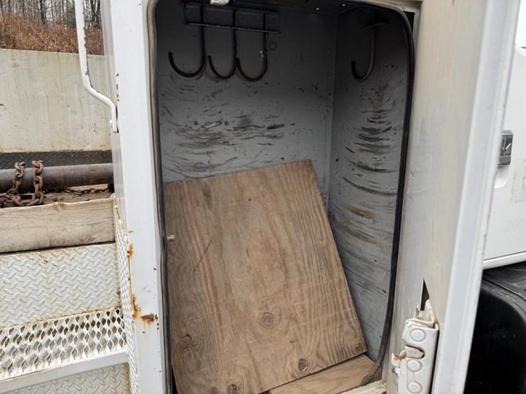 2001-international-4900-image-44