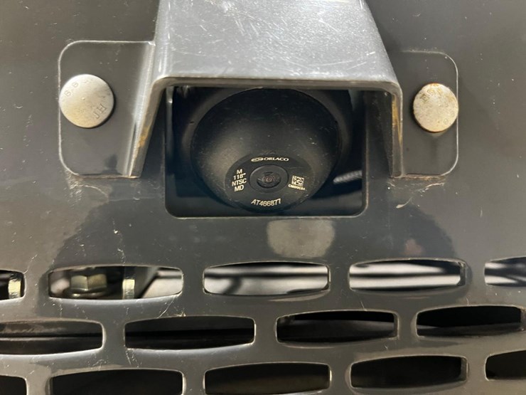 2022-deere-331g-image-16