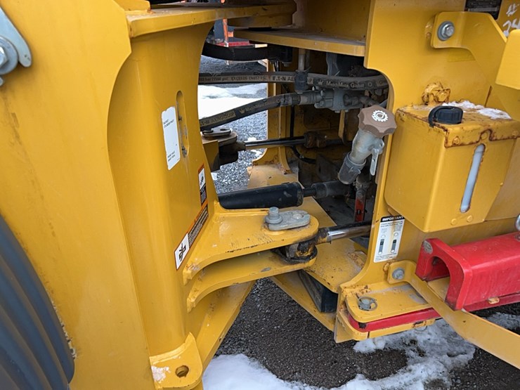 2019-deere-544l-image-14