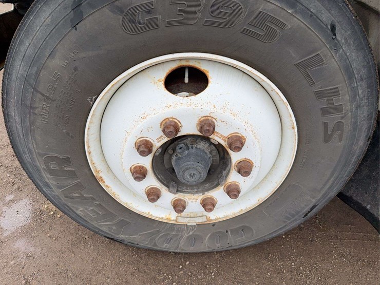 1997-international-4900-image-7