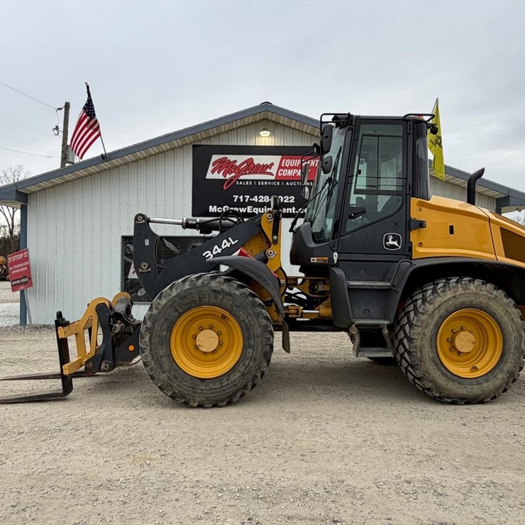 2020 DEERE 344L