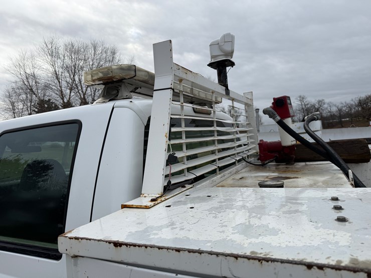 2009-ford-f550-image-9
