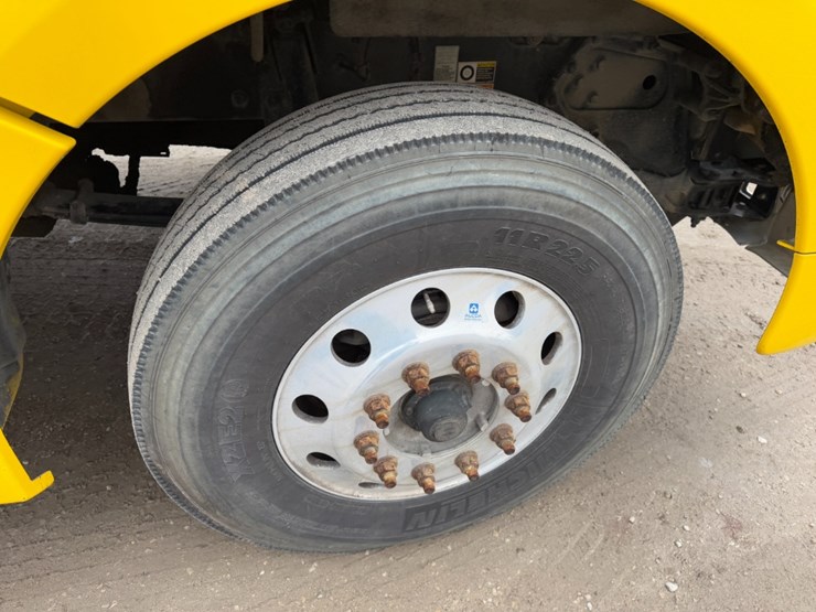 2019-kenworth-t880-image-22