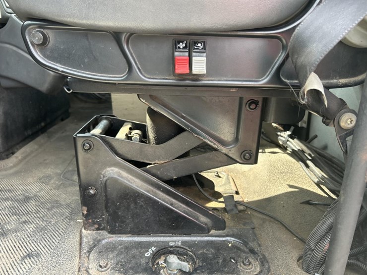 international-4000-image-97