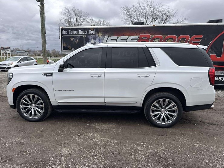 2023-gmc-yukon-denali-image-2