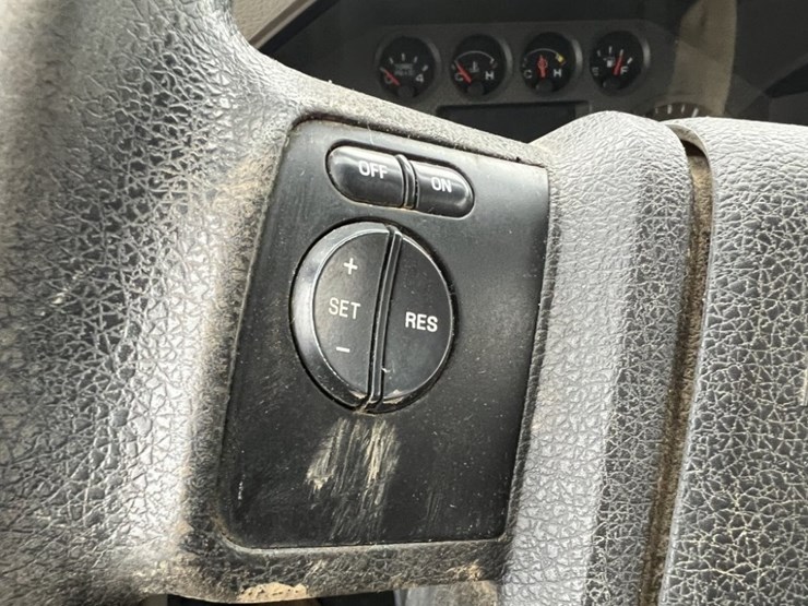 2008-ford-f550-xl-sd-image-29