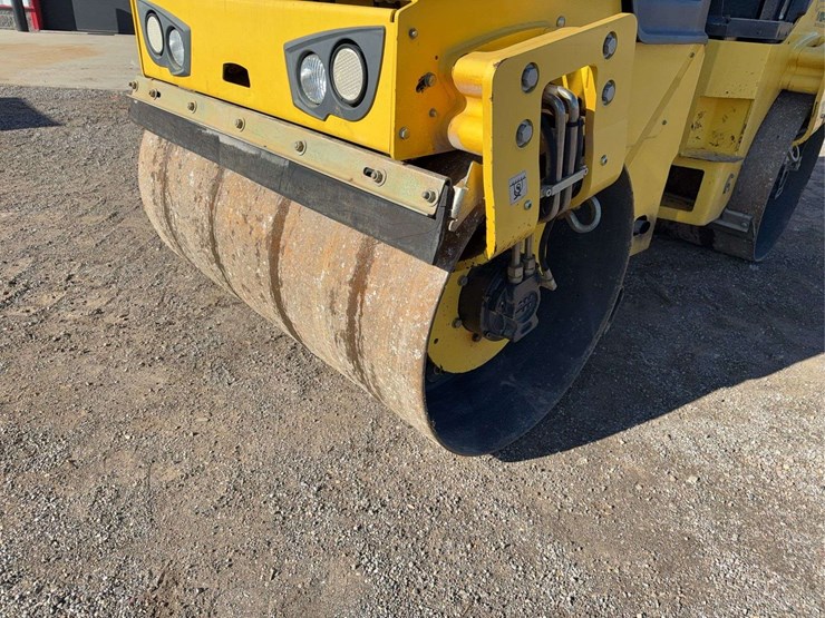 2016-bomag-bw120-image-8