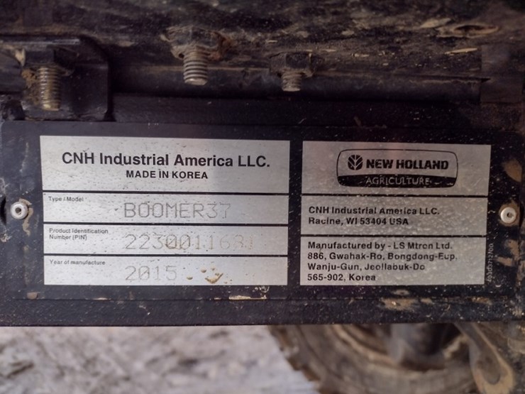 new-holland-boomer-37-image-5