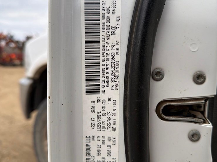 2012-dodge-2500-image-29