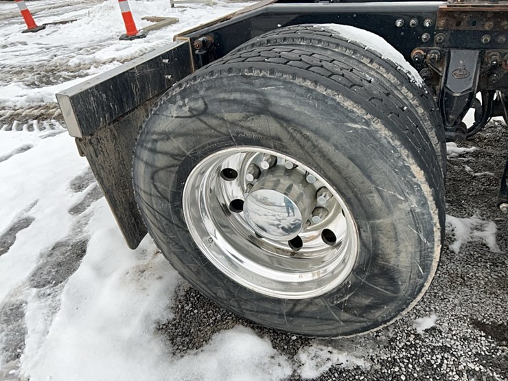 2012-mack-gu713-granite-truck-tractor-vn:1m1ax07yxcm011032-image-10