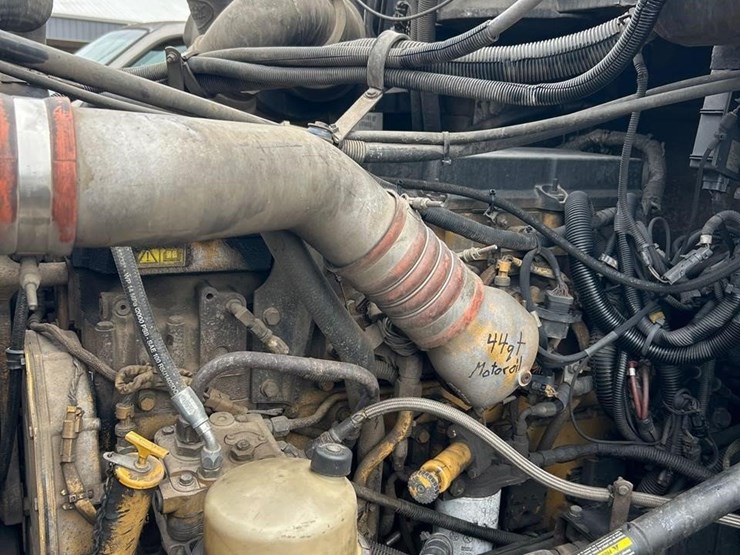 peterbilt-384-image-53