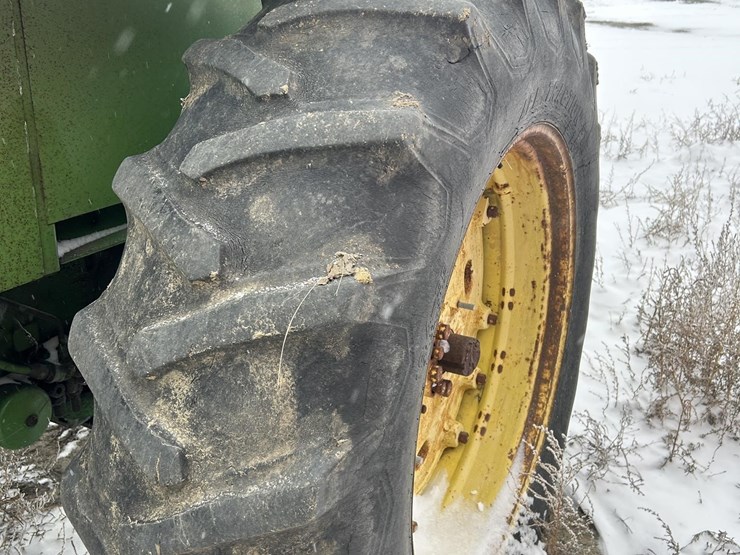 john-deere-4430-image-8