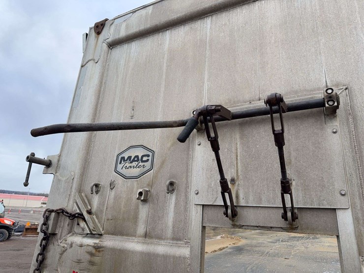 2010-kenworth-t800-image-32