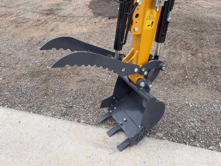 sdlanch-sdle20-mini-excavator-image-9