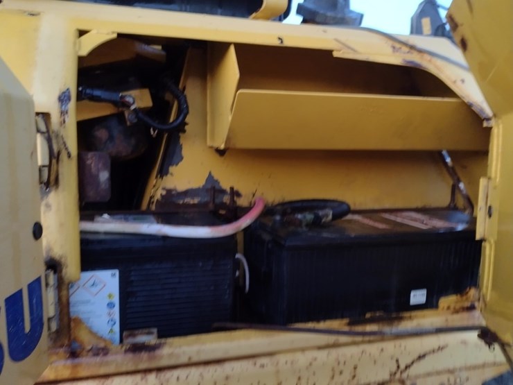 komatsu-d65ex-15-image-43
