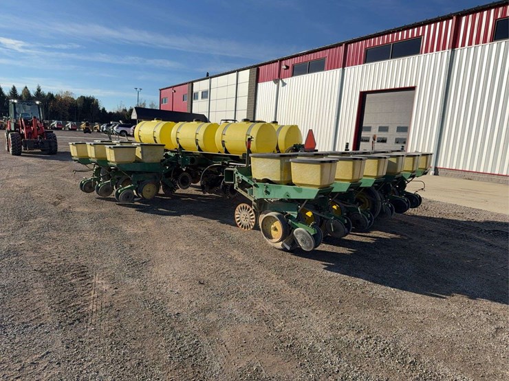 john-deere-7000-image-4