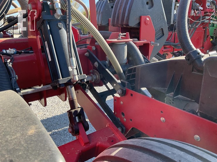 case-ih-1250-image-25