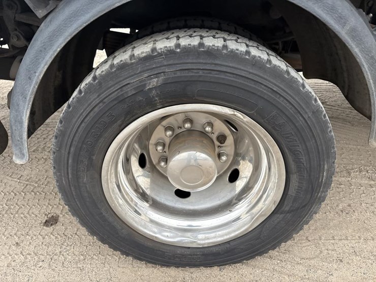 ford-f550-xlt-image-49