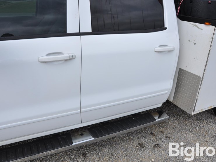 2019-chevrolet-silverado-3500-image-16