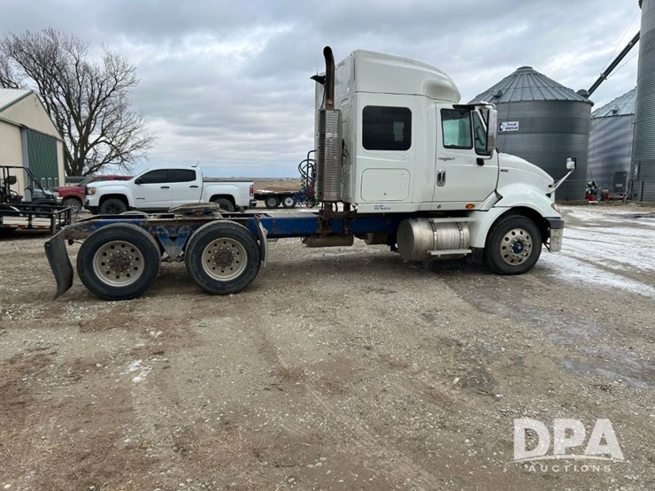 international-prostar-image-19