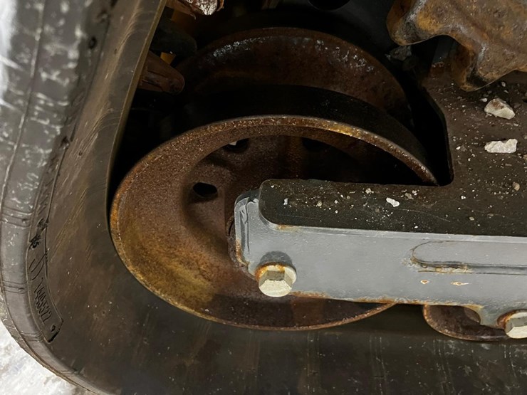 2022-deere-331g-image-20