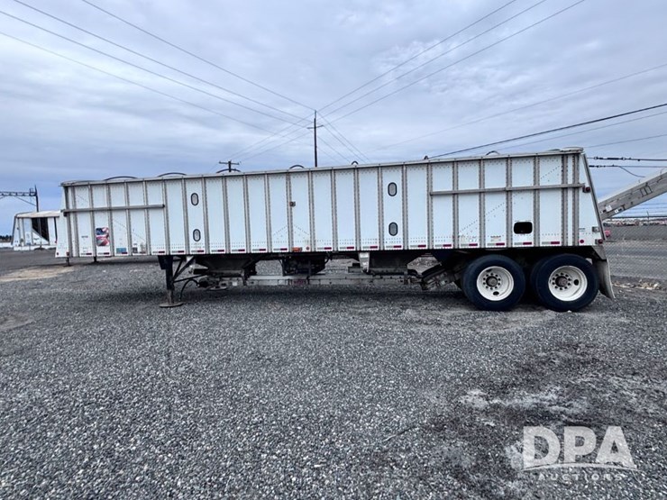 2013-merritt-hopper-image-16