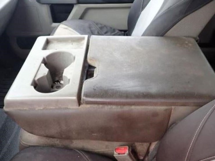 ford-f350-xlt-image-32