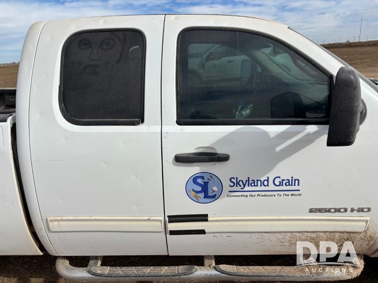 chevrolet-silverado-2500hd-image-44