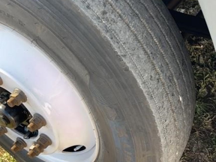 2016-freightliner-cascadia-125-image-8