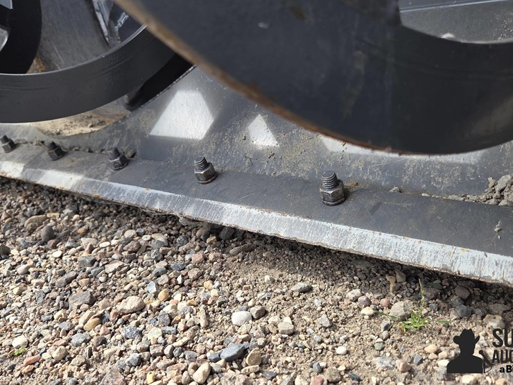 loftness-721she2-3-pt-snow-blower-image-12