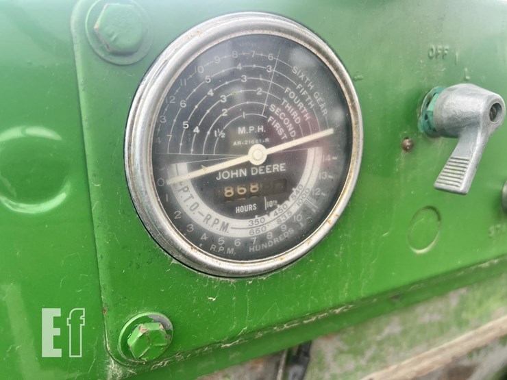 john-deere-830-image-37